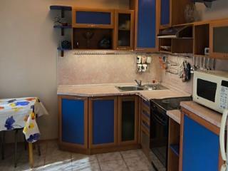 3-комн. квартира, 76.4 м², 2/4 этаж