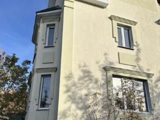  дом, 211.9 м², 16 соток