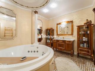 4-комн. квартира, 220 м², 4/6 этаж