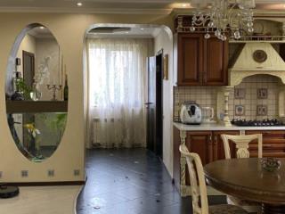 2-этажный дом, 240 м², 10 соток