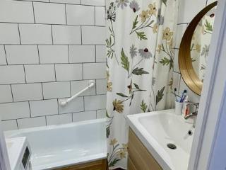 3-комн. квартира, 62.2 м², 5/5 этаж