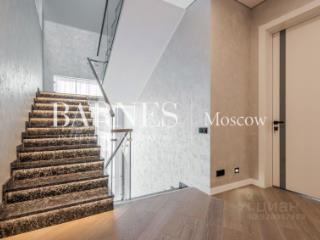 2-этажный дом, 600 м², 15 соток