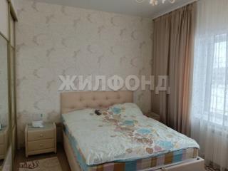  дом, 220 м², 8 соток