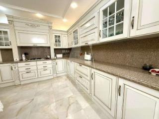 3-этажный дом, 342.7 м², 6.5 соток