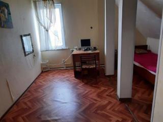  дом, 240 м², 10 соток