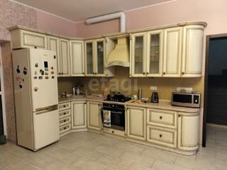 3 этажный, Таунхаус, 242.4 м², 8 соток, 3 этажа