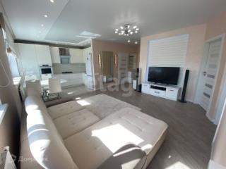 2-комн. квартира, 74 м², 9/10 этаж