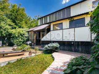  дом, 398 м², 7 соток