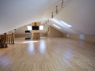 3-этажный дом, 469.2 м², 19 соток