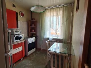 3-комн. квартира, 57 м², 3/5 этаж
