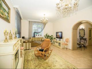 3-этажный дом, 175 м², 50 соток