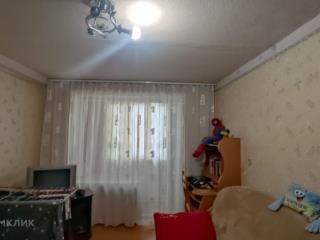 2-комн. квартира, 42 м², 3/5 этаж