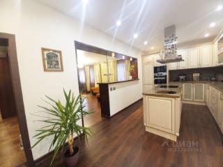 2-этажный коттедж, 200 м², 9 соток