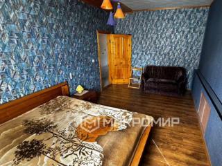  дом, 187.3 м², 18.3 соток