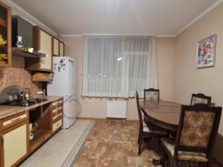 3-комн. квартира, 84 м², 3/10 этаж