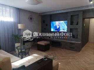 3-этажный дом, 250 м², 4.4 сотки
