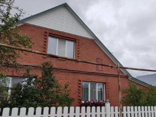  дом, 208.3 м², 17 соток