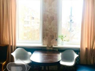 Комната, 122 м²