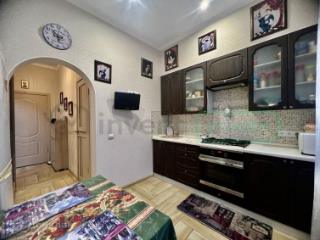 2-комн. квартира, 56 м², 2/4 этаж