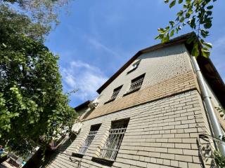 4-этажный дом, 365.5 м², 14.8 соток