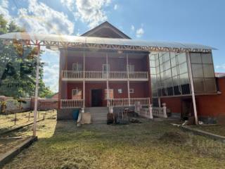 3-этажный дом, 333 м², 7 соток