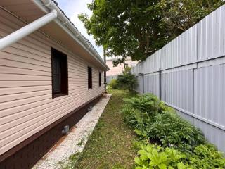 3-этажный дом, 180 м², 12 соток