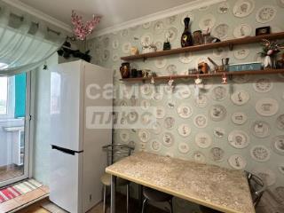 3-комн. квартира, 58 м², 5/5 этаж