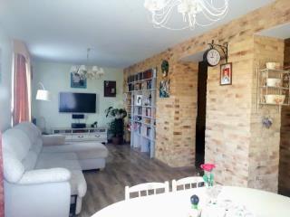 2-этажный дом, 180.6 м², 19.39 соток