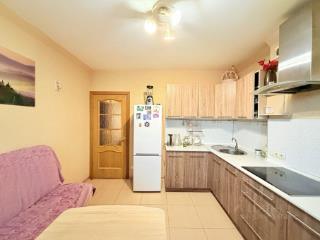 2-комн. квартира, 66 м², 5/17 этаж