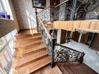 3-этажный дом, 342.7 м², 6.5 соток