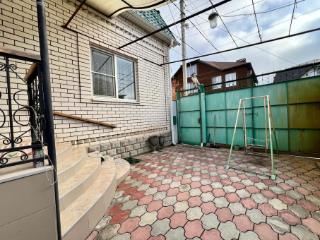 2-этажный дом, 253 м², 6 соток