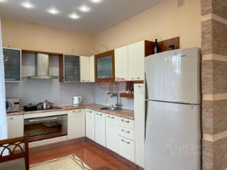 3-этажный коттедж, 350 м², 15 соток