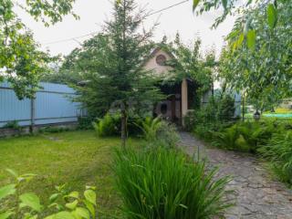 3-этажный дом, 495 м², 20 соток