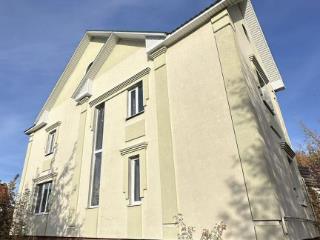  дом, 211.9 м², 16 соток