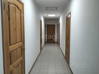 3-этажный дом, 500.3 м², 10.4 соток