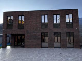  коттедж, 220 м², 6 соток