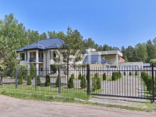 2-этажный дом, 301 м², 12 соток