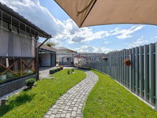 3-этажный дом, 80 м², 2 сотки