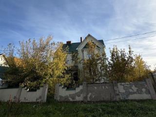  дом, 211.9 м², 16 соток