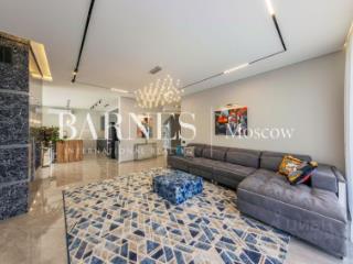 2-этажный дом, 600 м², 15 соток