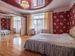 3-этажный дом, 495 м², 20 соток