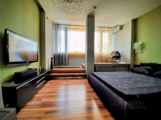 2-комн. квартира, 95.4 м², 8/8 этаж