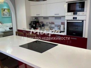 2-комн. квартира, 728 м², 8/17 этаж