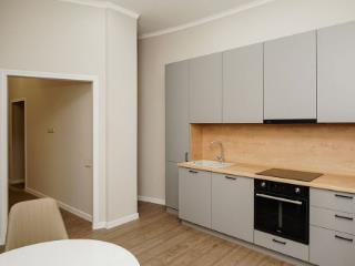 1-комн. квартира, 65.2 м², 1/6 этаж