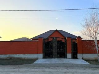  дом, 182 м², 12 соток