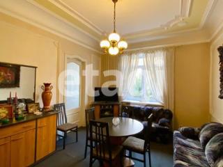 4-комн. квартира, 93.3 м², 2/5 этаж