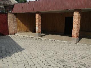  дом, 180 м², 12 соток