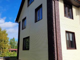  дом, 198 м², 8 соток