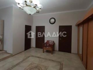 2-этажный дом, 350 м², 12 соток