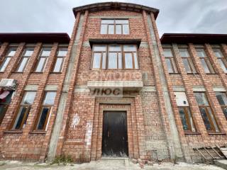 3-этажный дом, 700 м², 4.5 сотки